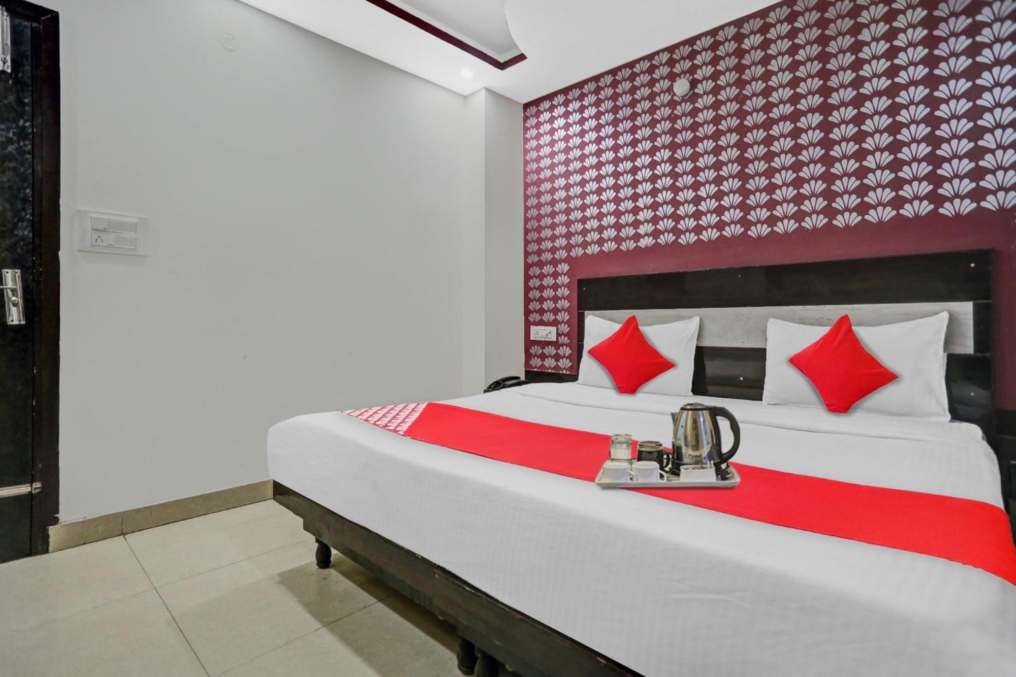 Hotel O Hotel Blue Orchid Neu-Delhi Exterior foto