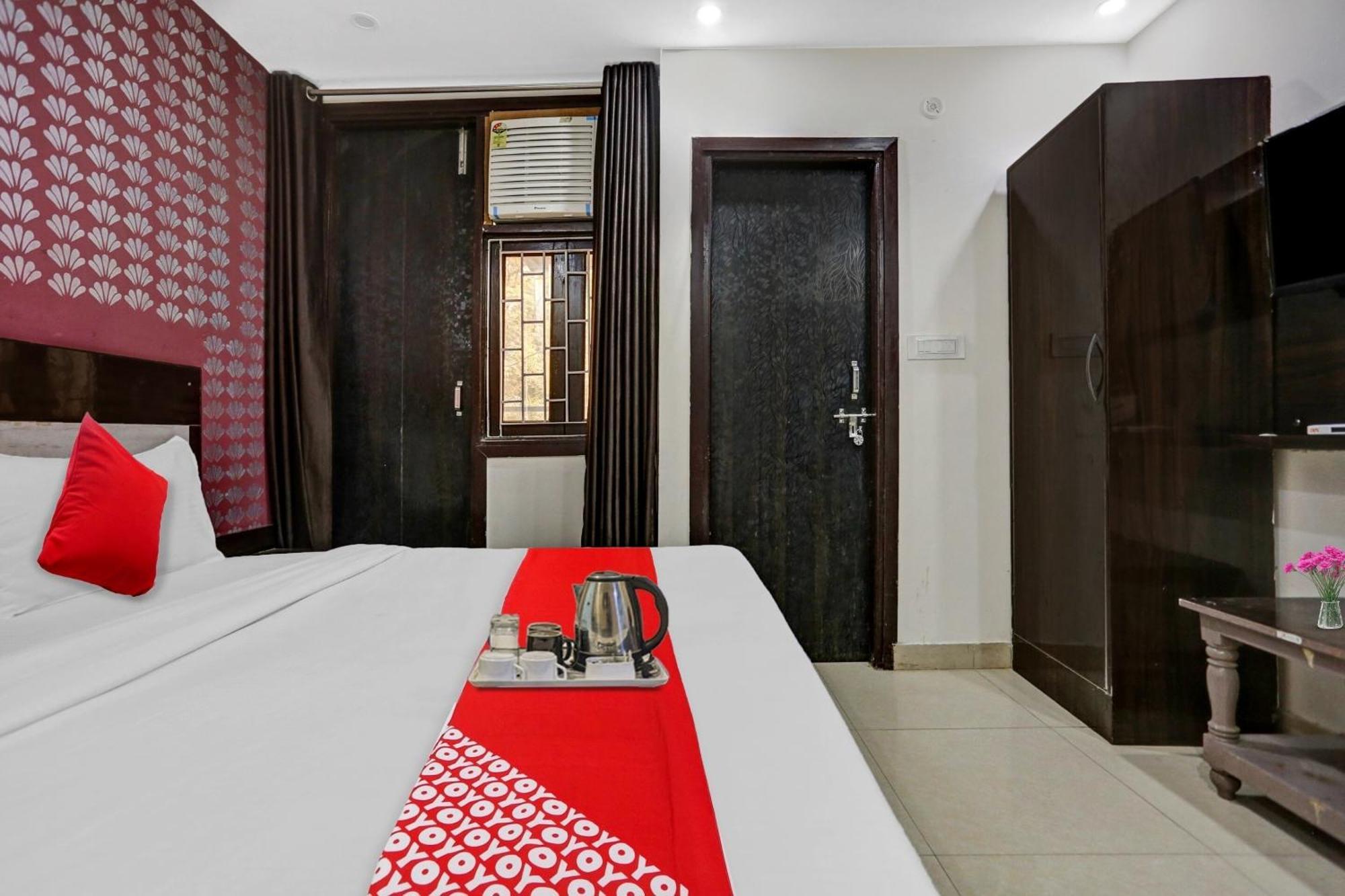 Hotel O Hotel Blue Orchid Neu-Delhi Exterior foto